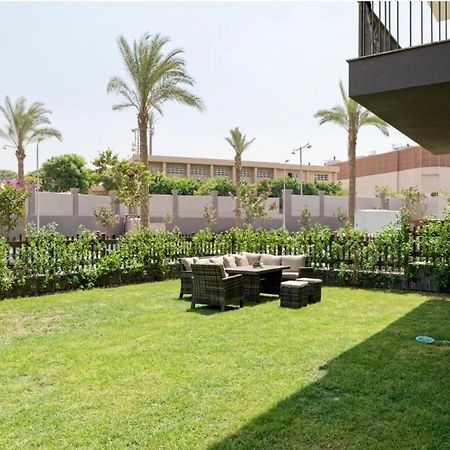 Luxury 2 Bedroom Ground Floor Apartment With Private Garden In Cairo Festival City Exterior foto